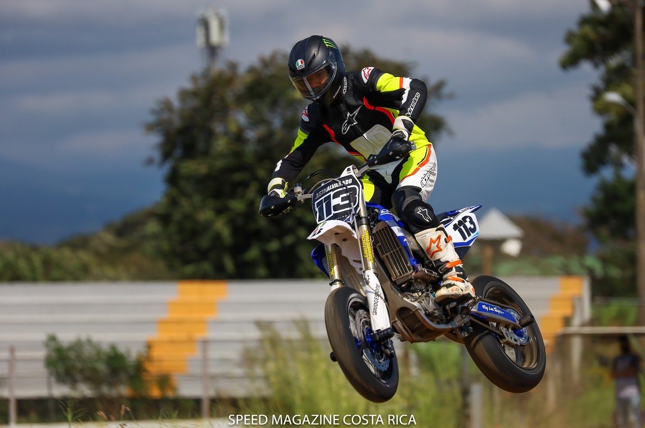 Justin Alvarado se adueña de la tercera fecha del Campeonato Nacional de Motovelocidad