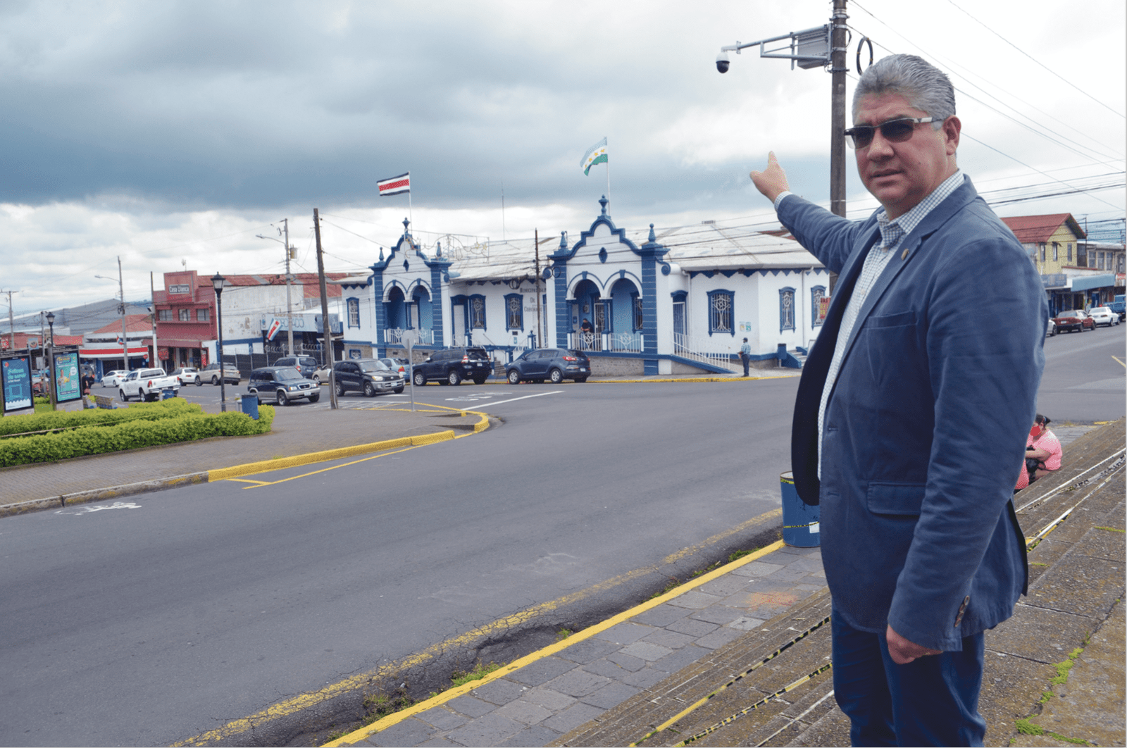 Cámaras YA VIGILAN  a Coronado