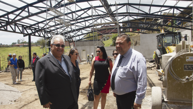 El gimnasio del Liceo Virgen de la Medalla Milagrosa se hace realidad
