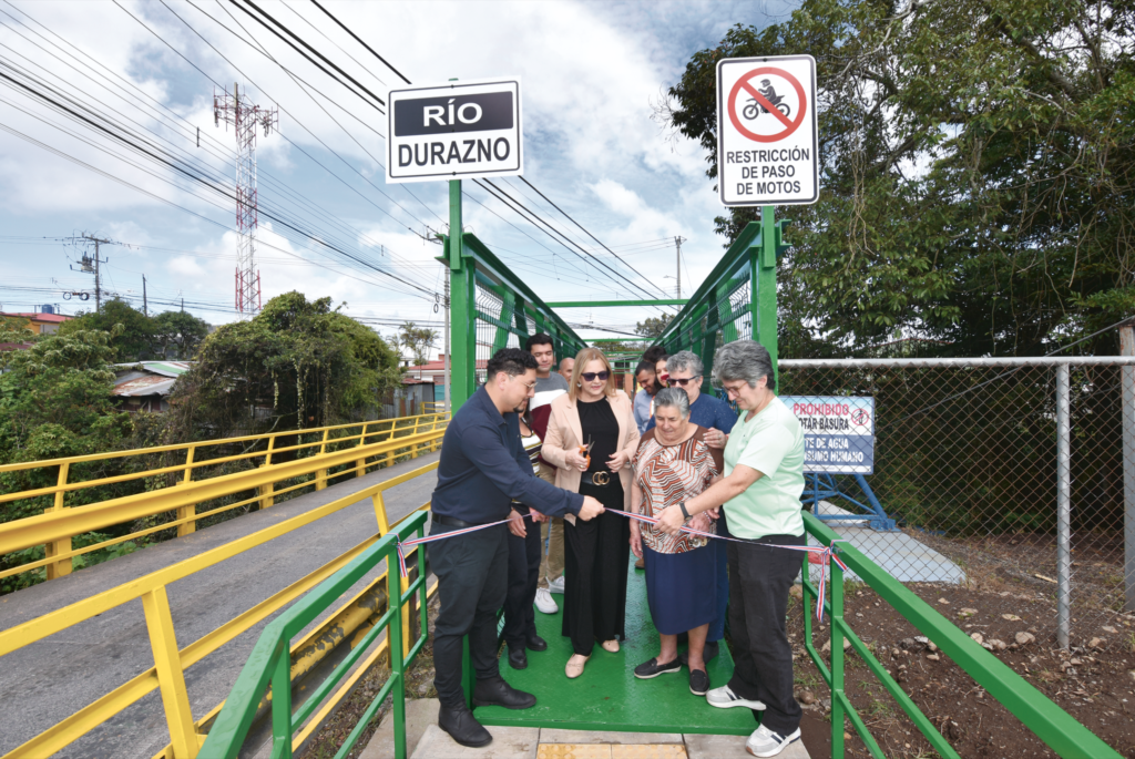 Vecinos contentos con obra, ya cuentan con mayor seguridad